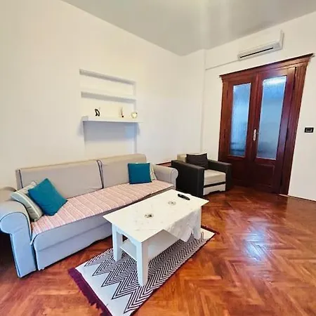 Hidden Gem In The Old Town Apartment